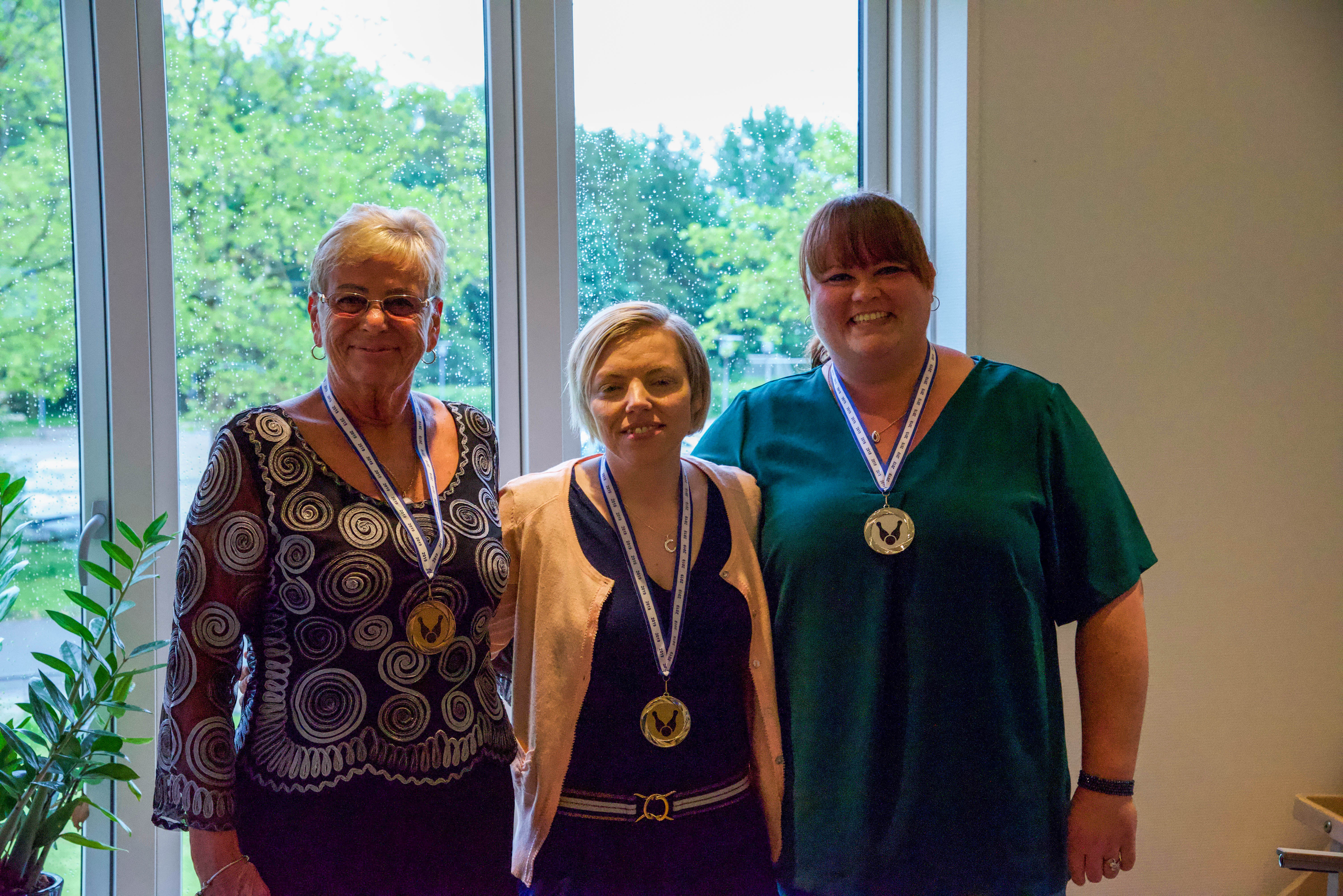 Klubmesterskab. Damer rækee A. Guld til Christel Overgaard, sølv til Ann L. Hansen, bronze til Birgit Thomassen